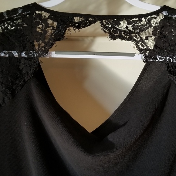 1x Torrid black top cut lace back.  So pretty! - Picture 3 of 3